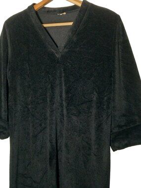 Vintage Black Velour Dress Size M/L Midi Long Sleeve V Neck Witchy Goth Mod